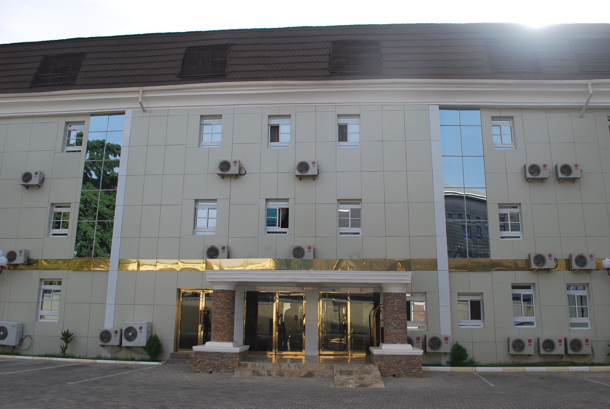Hotel Immaculate Platinum Abuja Exterior foto