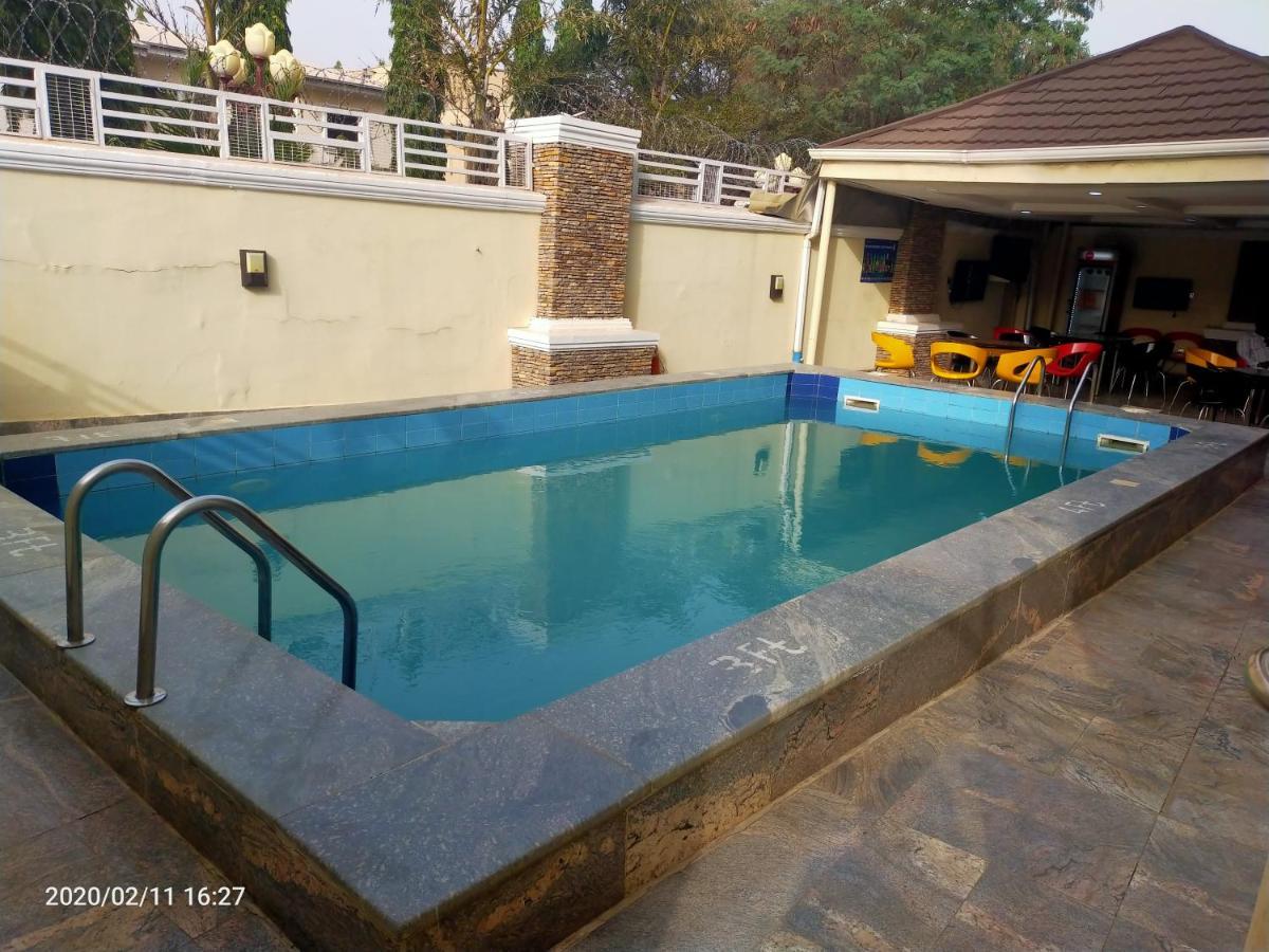 Hotel Immaculate Platinum Abuja Exterior foto