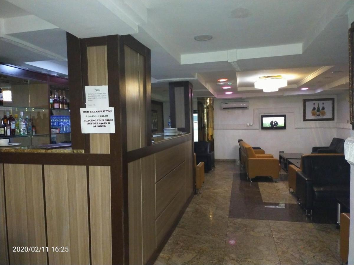 Hotel Immaculate Platinum Abuja Exterior foto