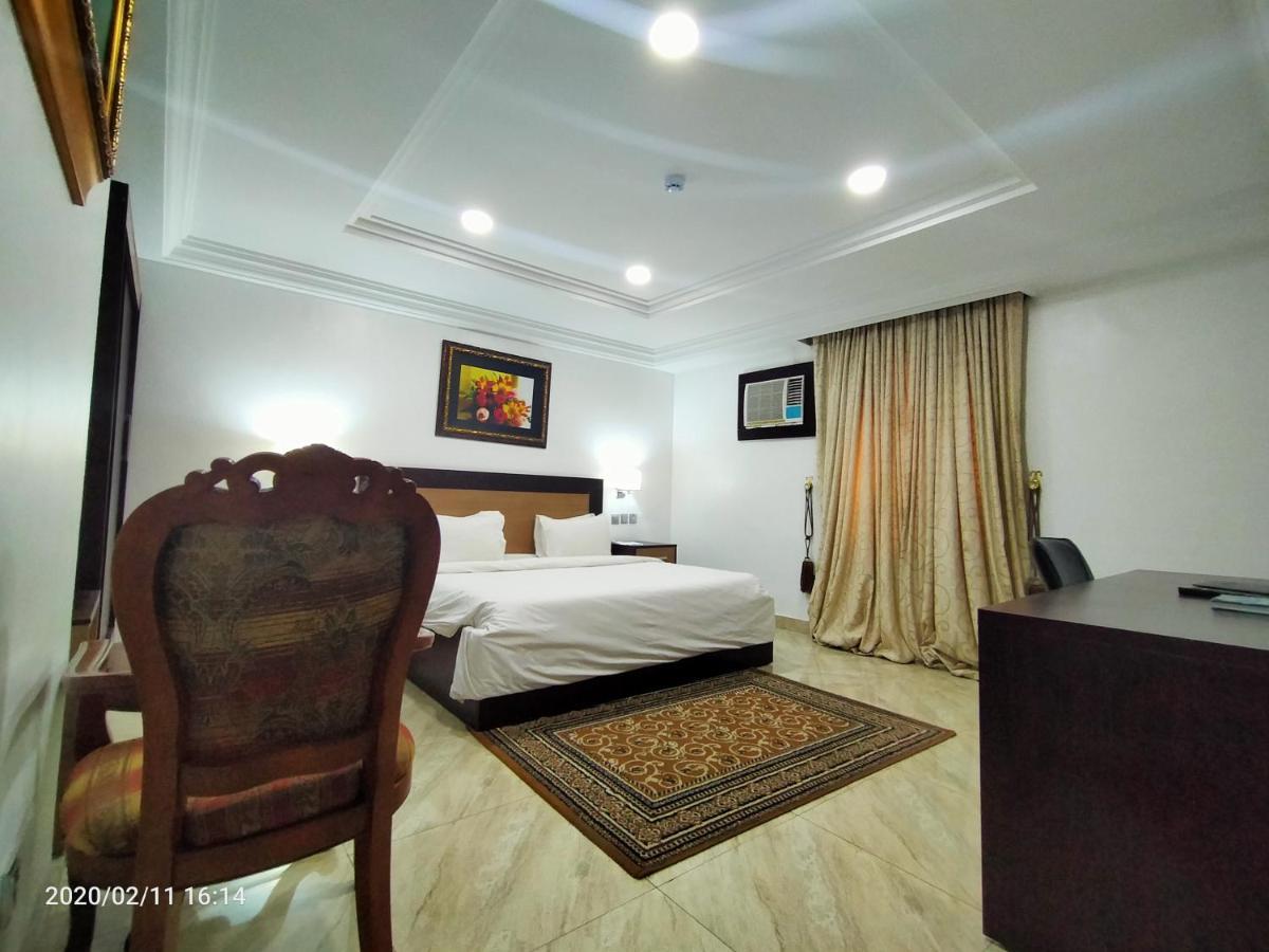 Hotel Immaculate Platinum Abuja Exterior foto