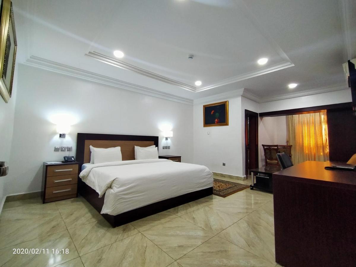 Hotel Immaculate Platinum Abuja Exterior foto