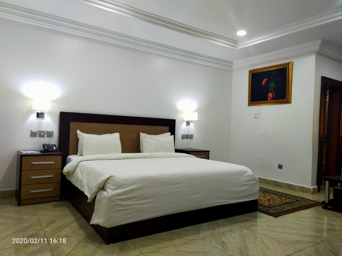 Hotel Immaculate Platinum Abuja Exterior foto
